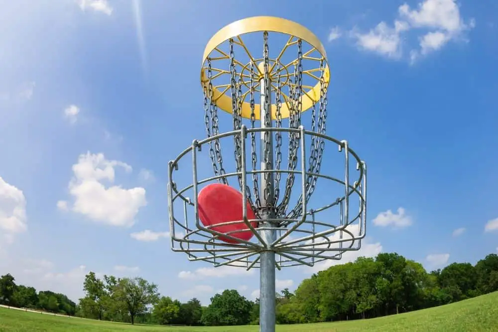 Does Hitting The Chain In Disc Golf Count